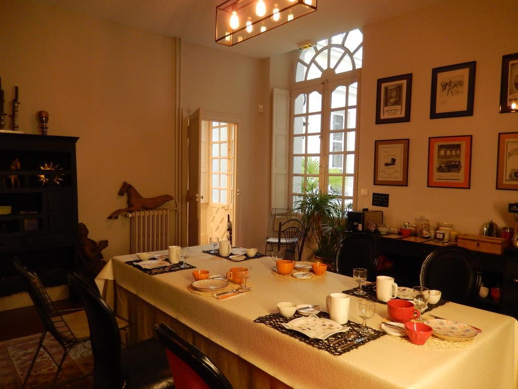 Maison Bossoreil Bed & Breakfast Angers Dış mekan fotoğraf